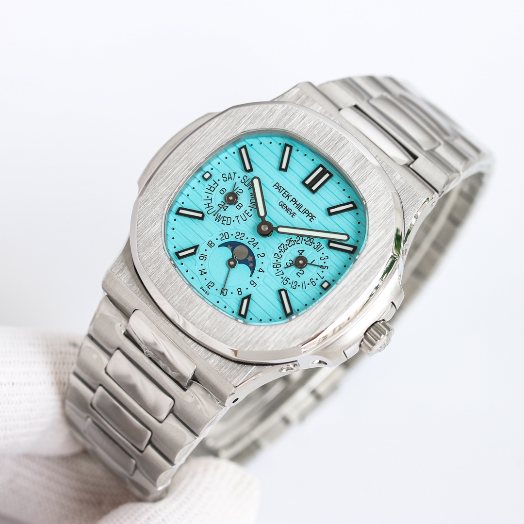 Patek Philippe Nautilus 40mm White / Gold - watch1159 - Image 3