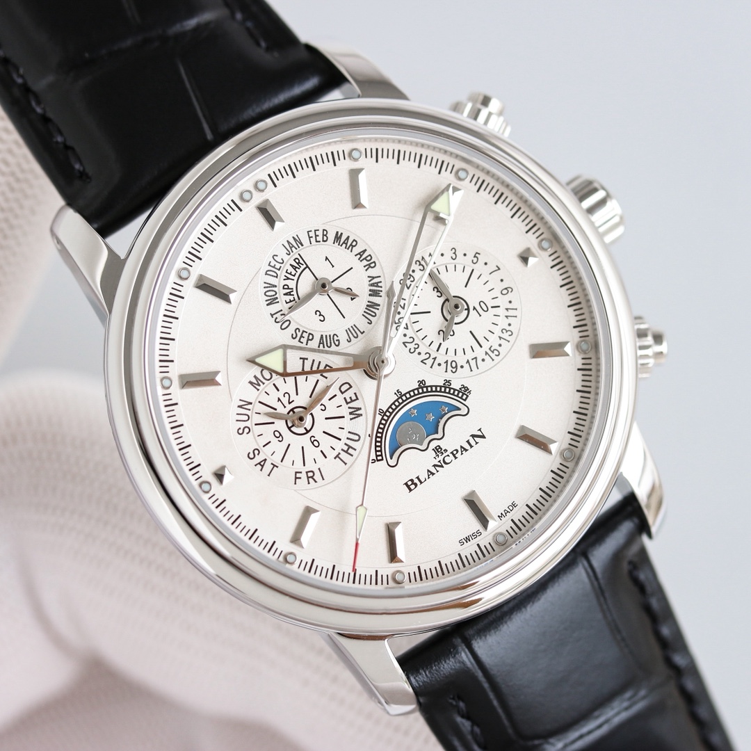Classic Watch 40mm Black / White - watch1181 - Image 3