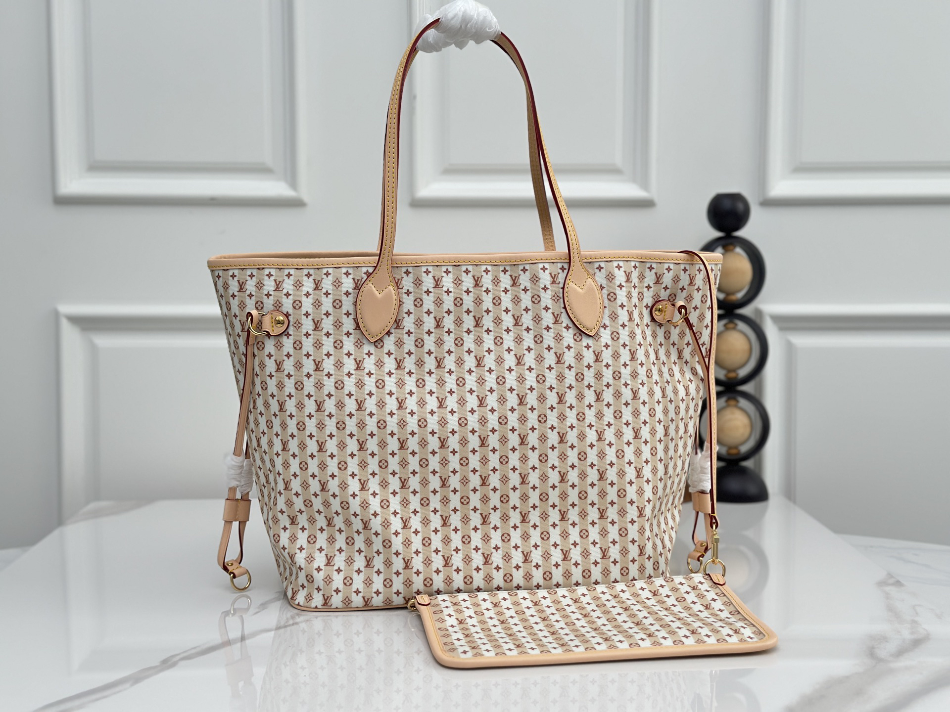 lv0179 Louis Vuitton M29483 Top Handle Bag Mini - Image 3