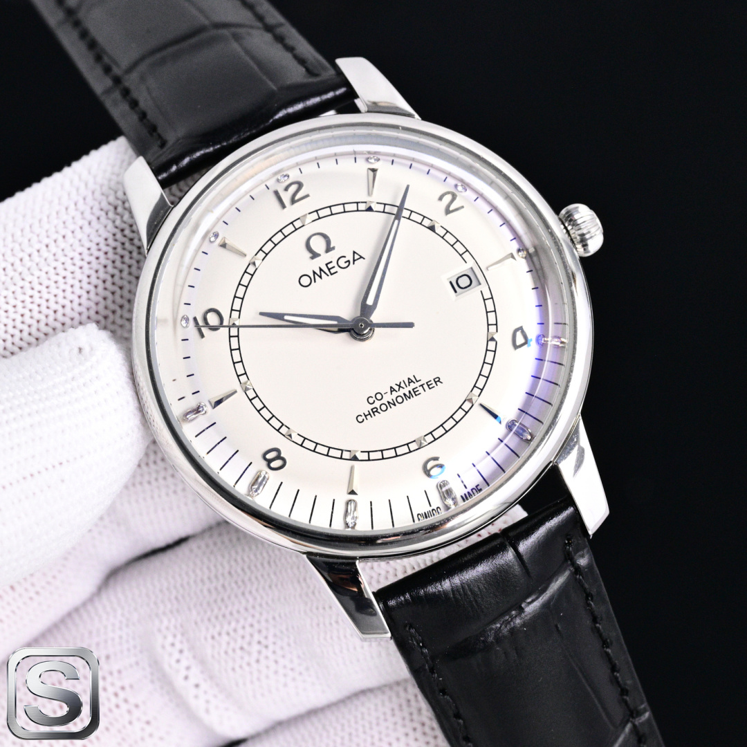 Classic Watch 42mm White / Gold - watch1253 - Image 3