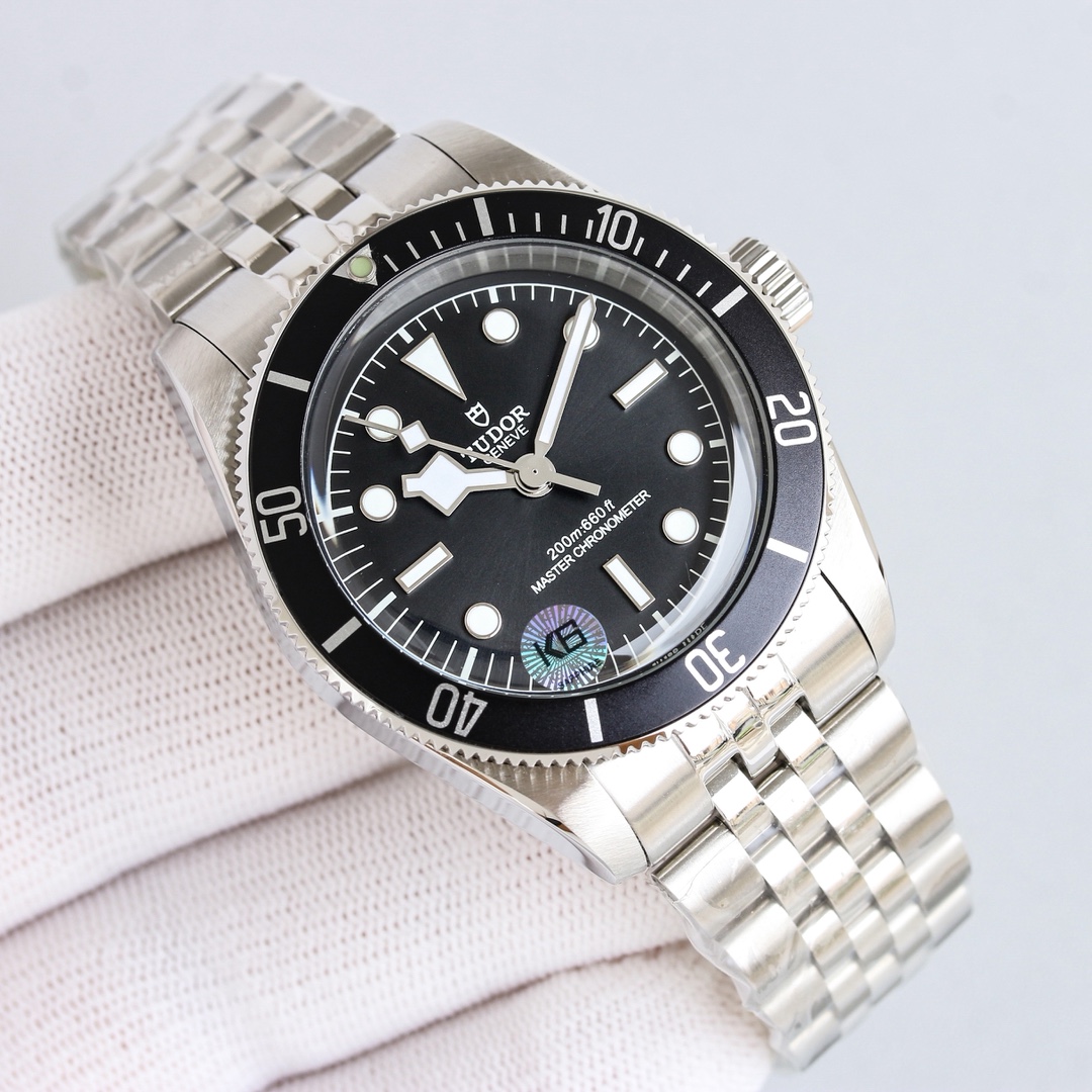 Rolex Submariner 41mm Silver - watch1355 - Image 3