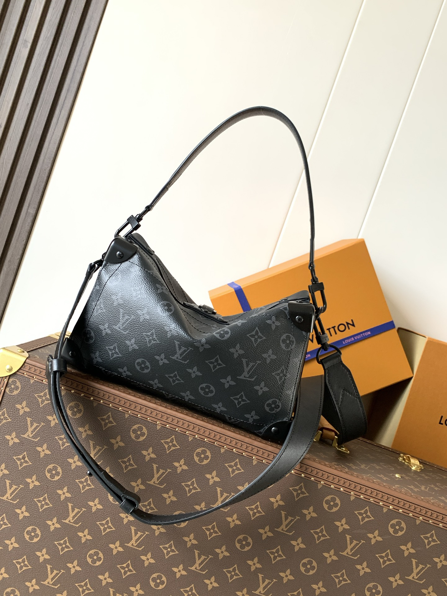 lv0197 Louis Vuitton M11744 Top Handle Bag with Dynamic Code - Image 3