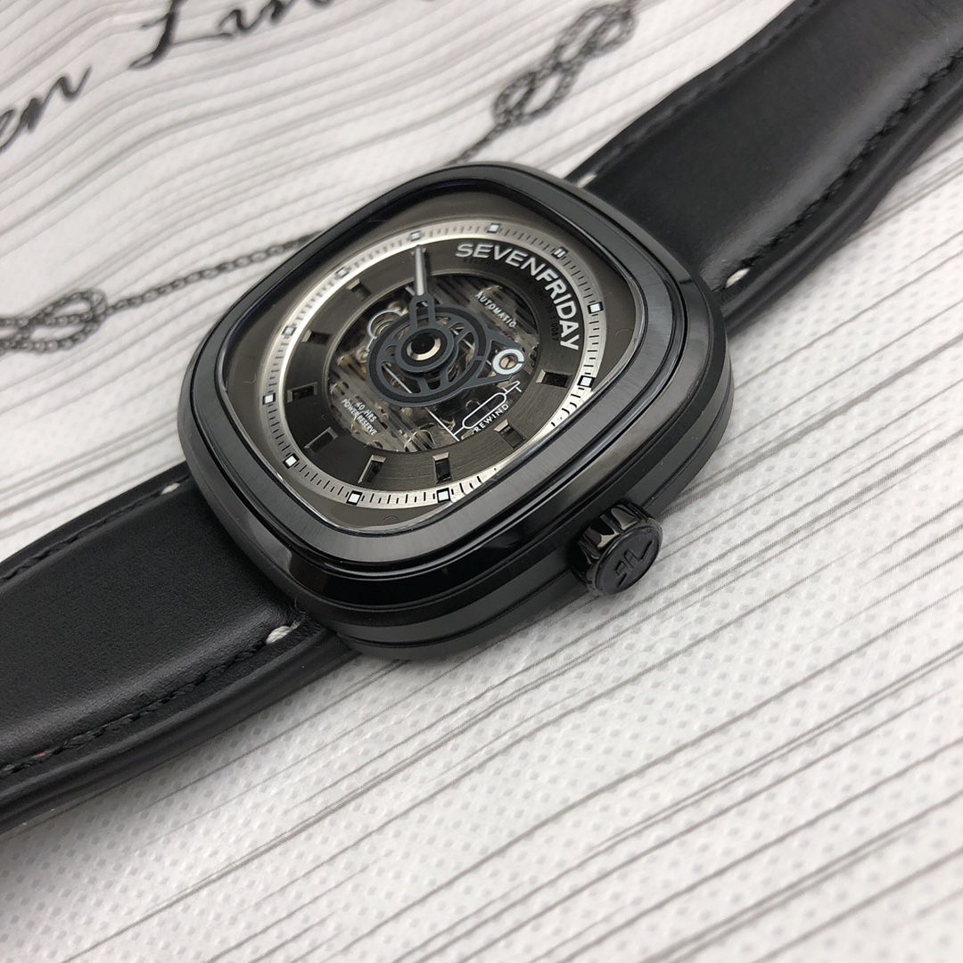 SevenFriday Watch 45mm Black / White - watch1467 - Image 3