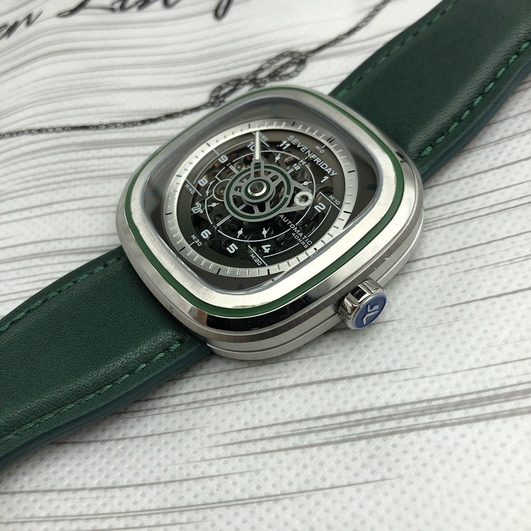 SevenFriday Watch 45mm White / Green - watch1469 - Image 3