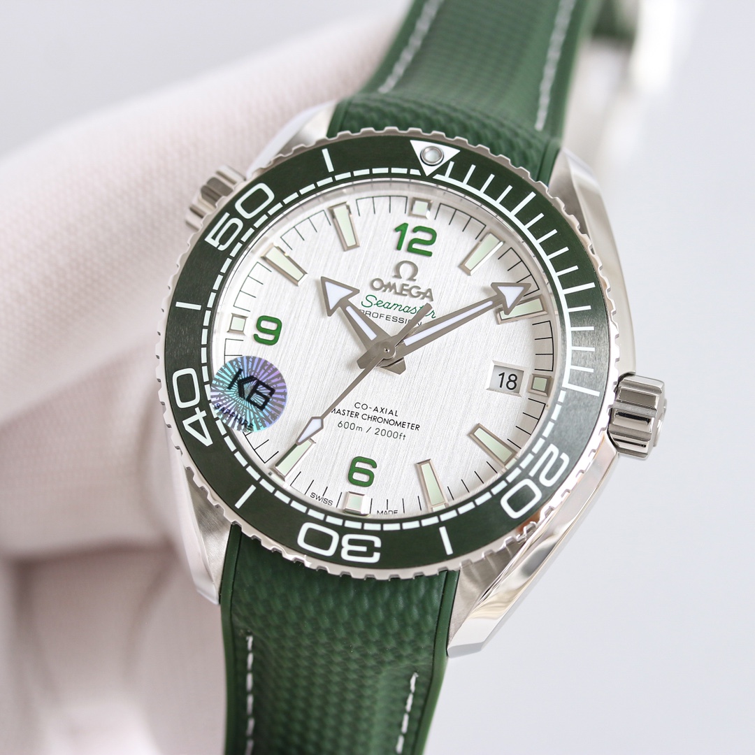 Omega Seamaster 43.5mm Black / White - watch1477 - Image 3