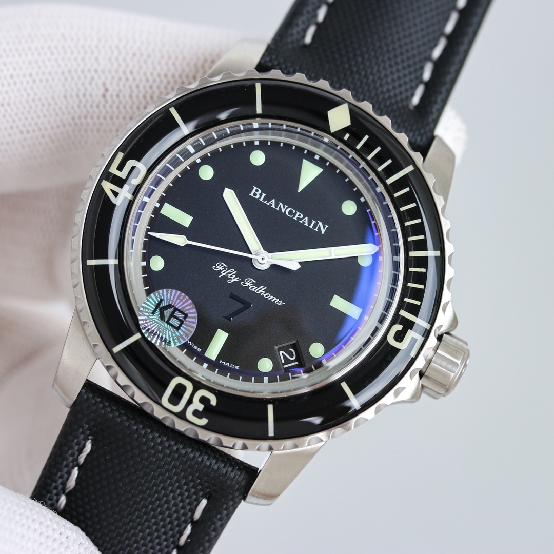 Blancpain Fifty Fathoms 45mm White / Blue - watch1686 - Image 3