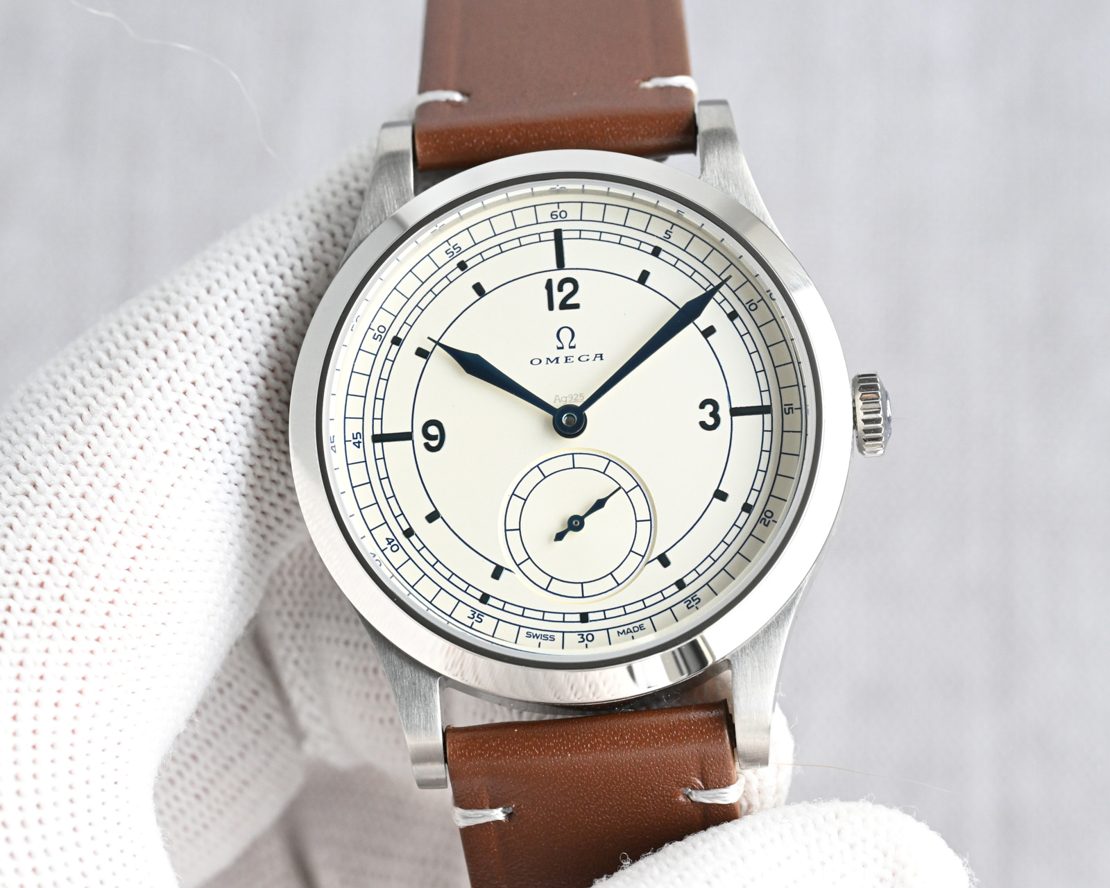 Classic Watch 39mm Gray - watch1711 - Image 3