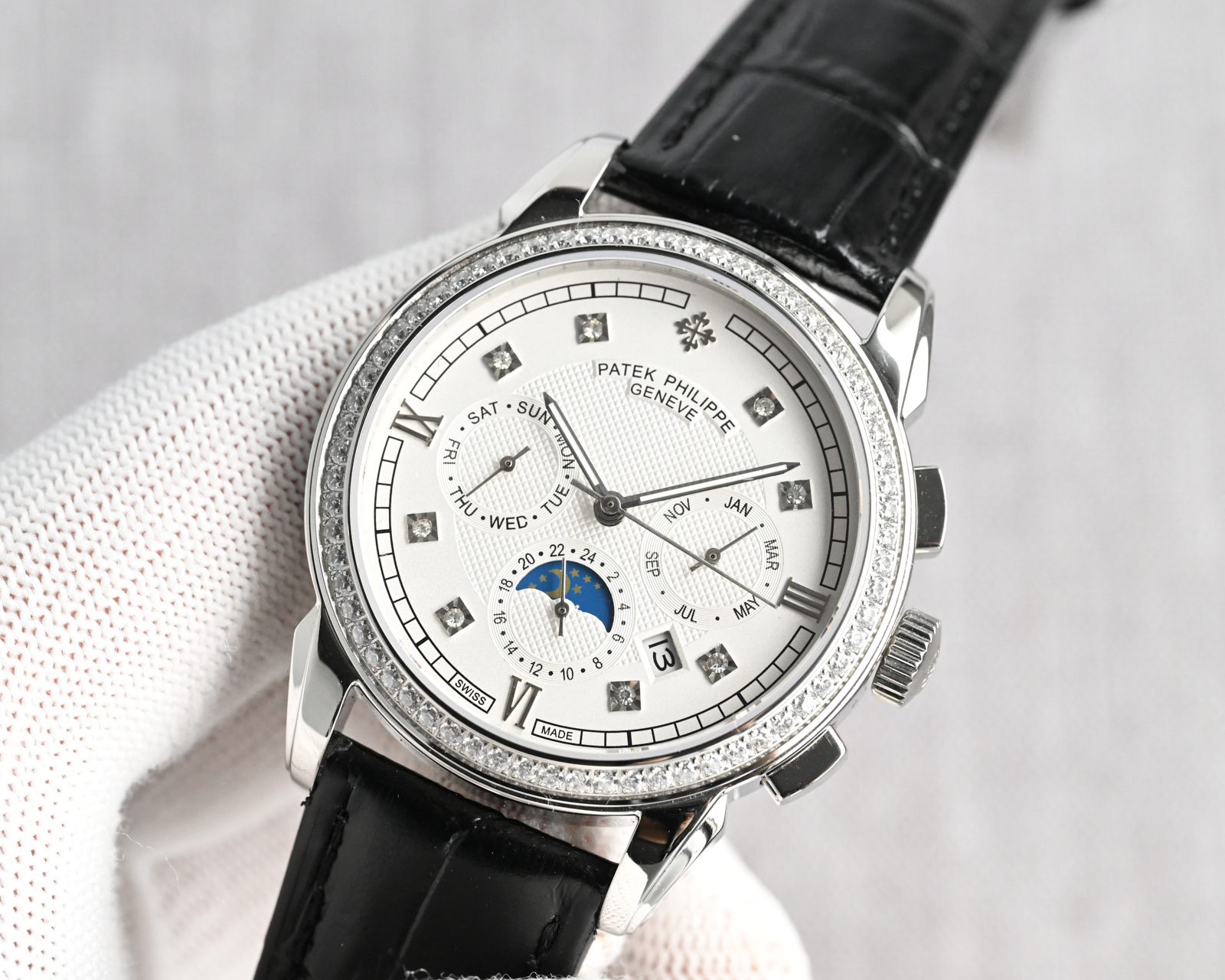 Patek Philippe Watch 42mm White / Gold - watch1780 - Image 3