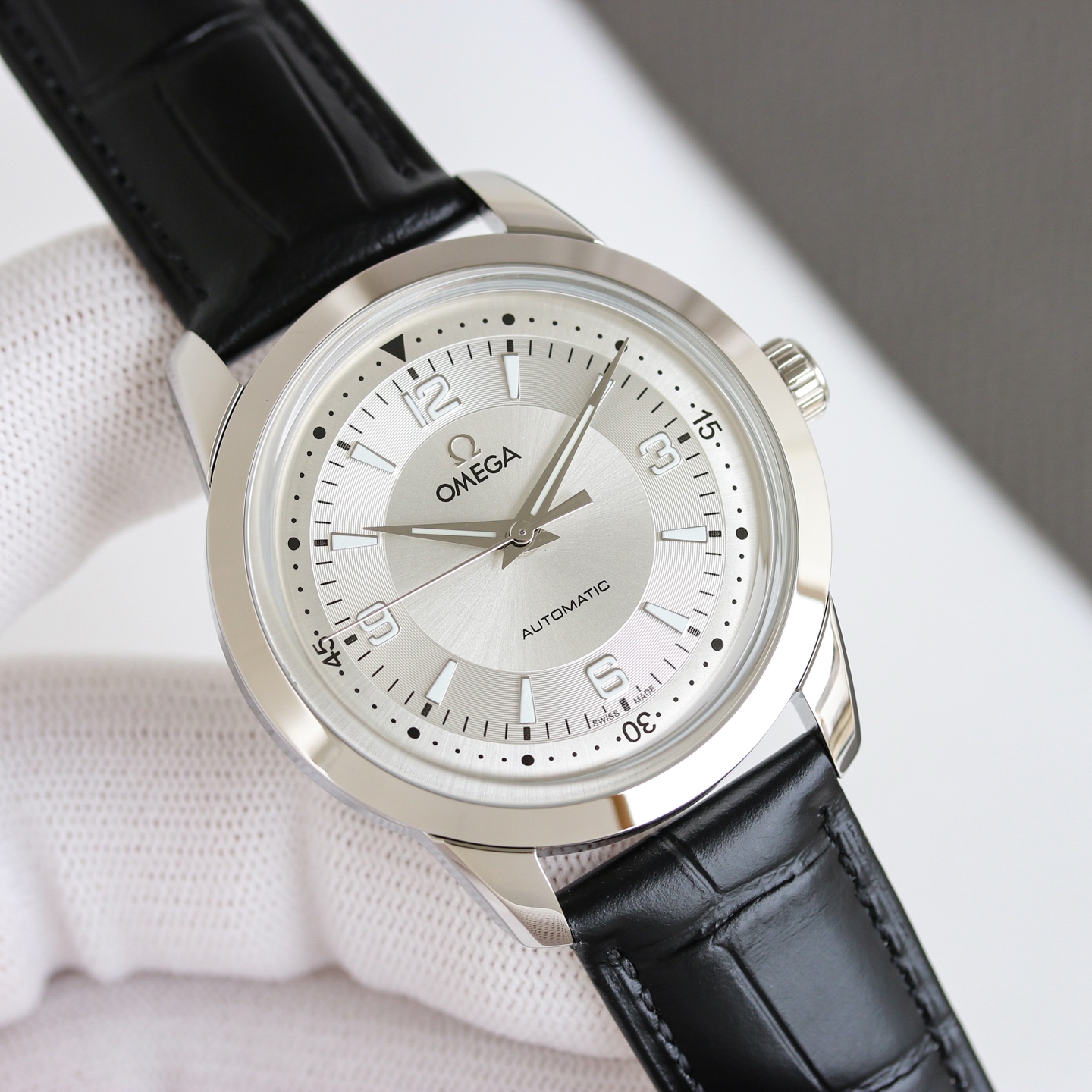 Omega Seamaster 40mm White / Rose Gold - watch1840 - Image 3
