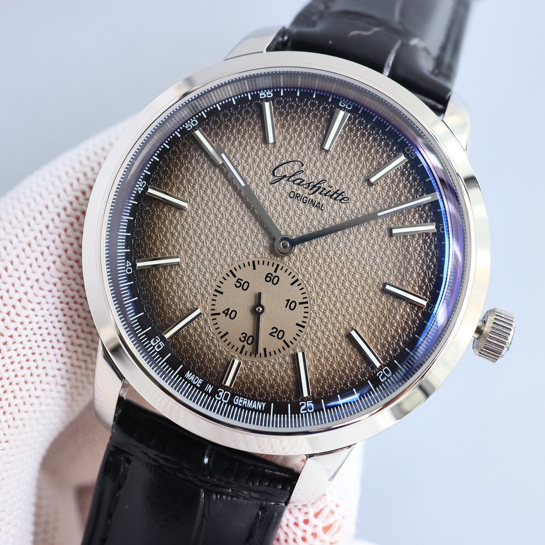 Classic Watch 42mm White / Rose Gold - watch1970 - Image 3