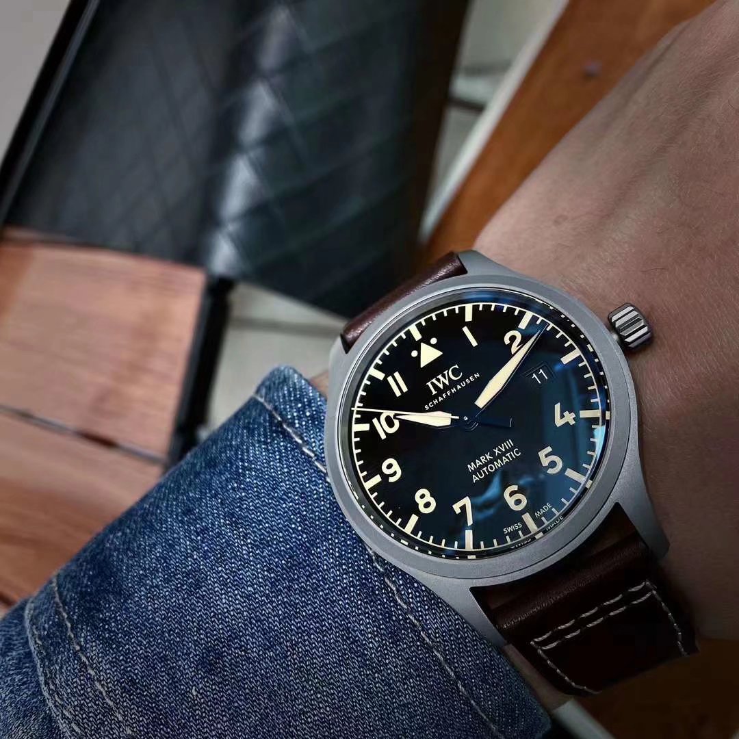 IWC Pilot 40mm Silver - watch2031 - Image 3