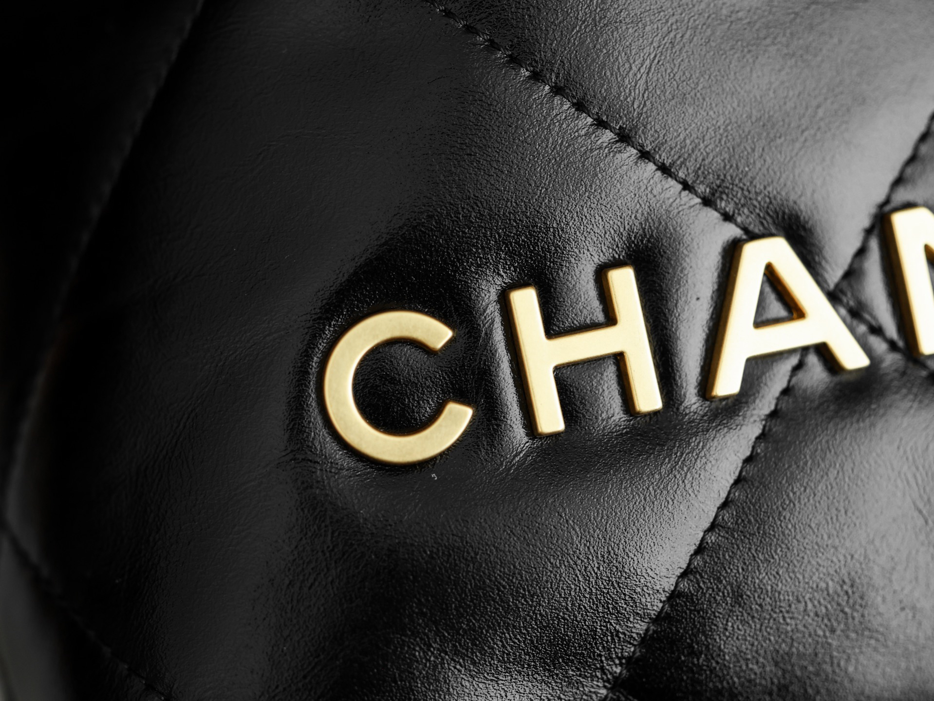 bag0073 Chanel Bag Black Gold Hardware - Image 4