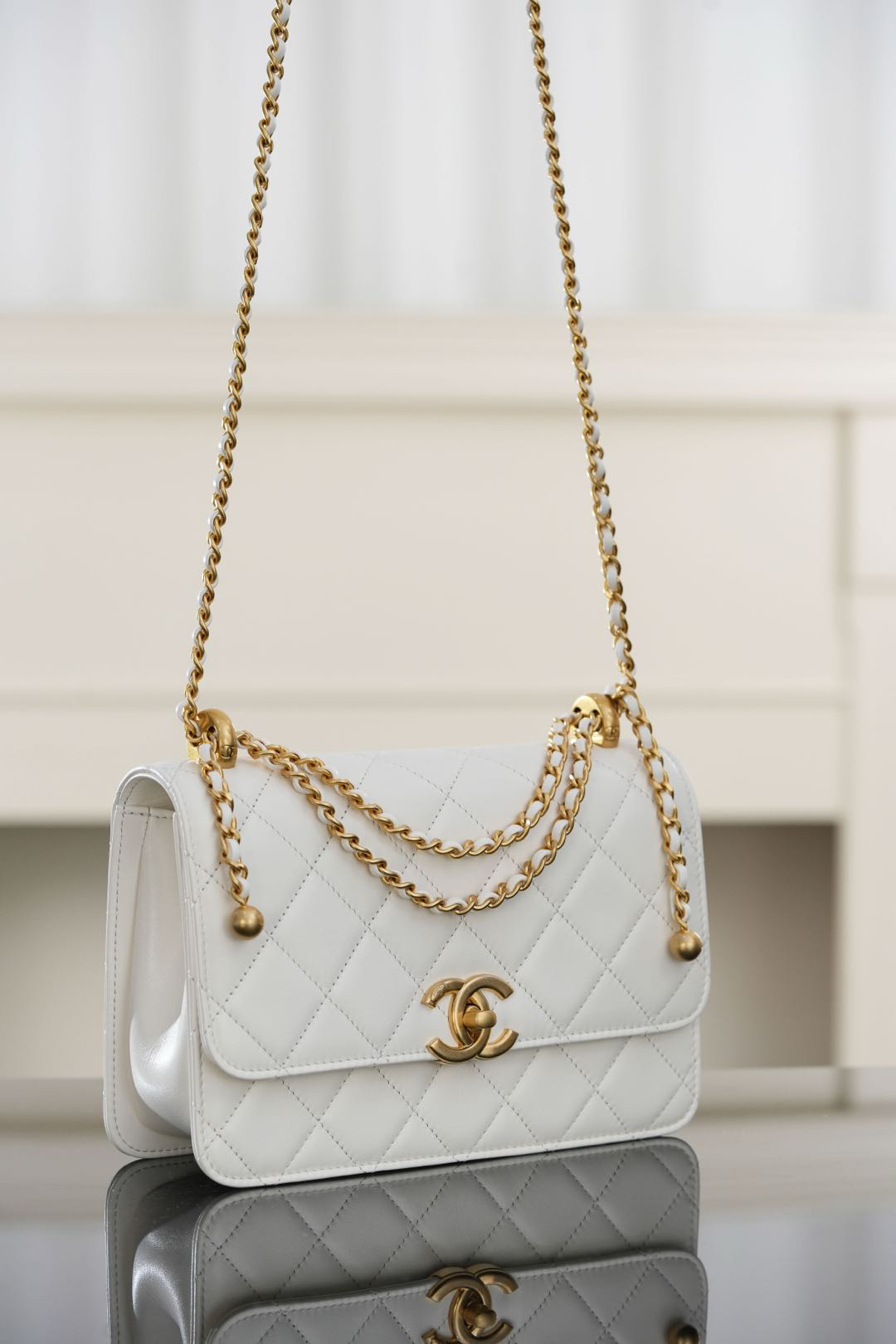 bag0084 Chanel Bag White Gold Hardware - Image 4