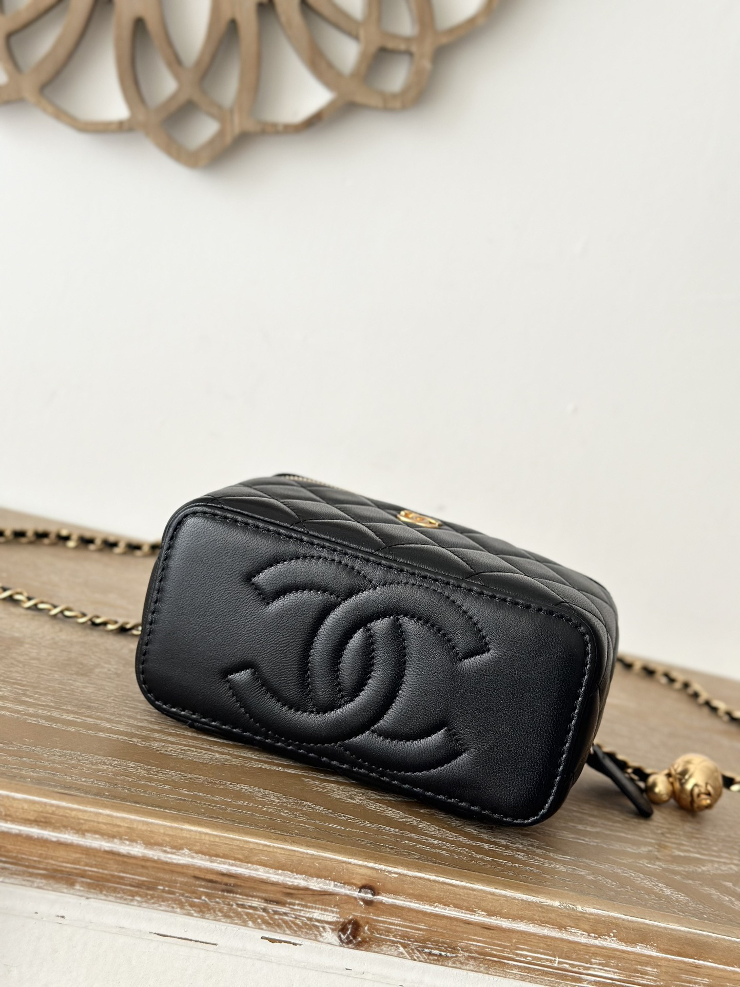 bag0085 Chanel Bag Large Black Gold Hardware - Image 4
