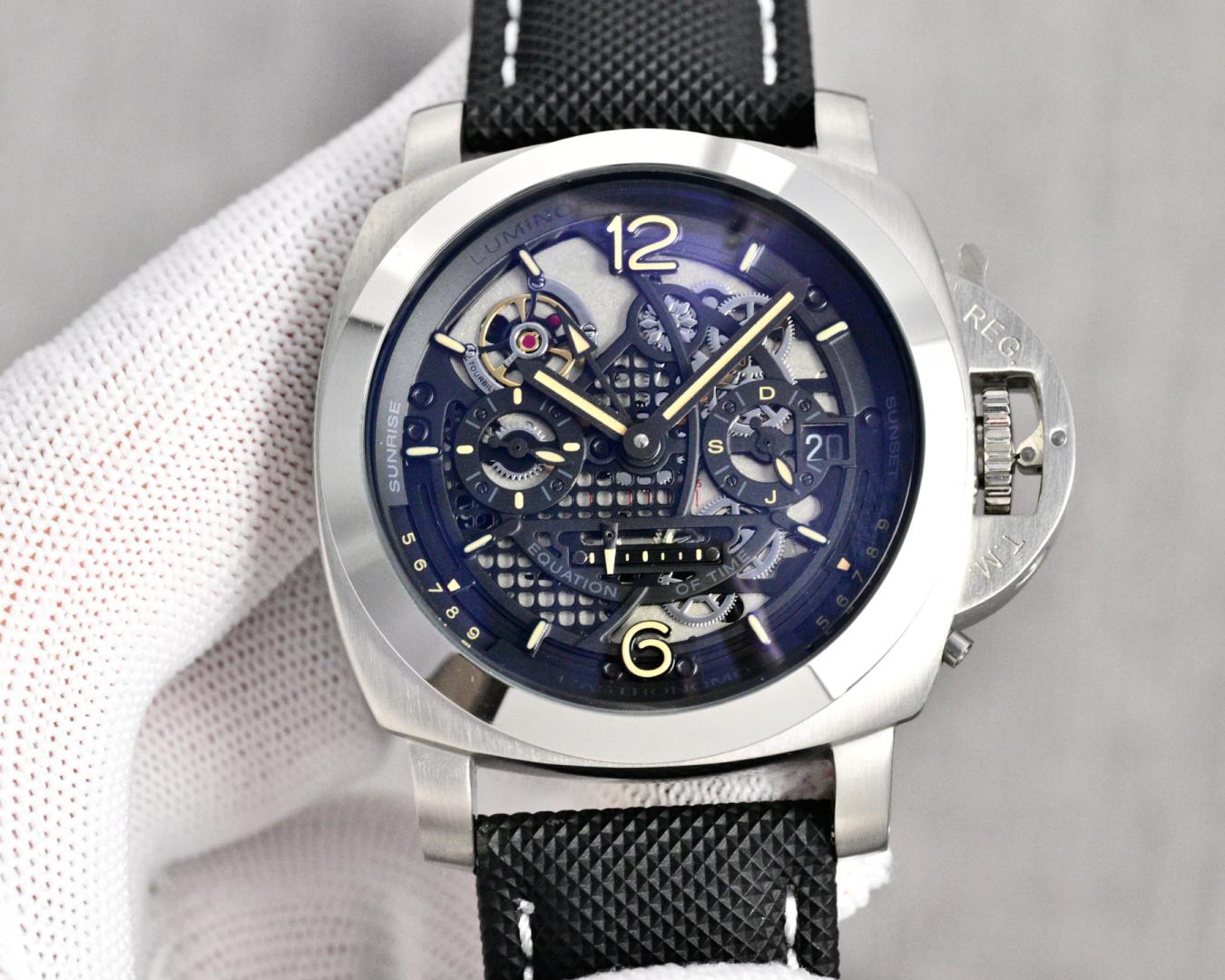 Panerai Luminor 44mm Black / White - watch0113 - Image 4