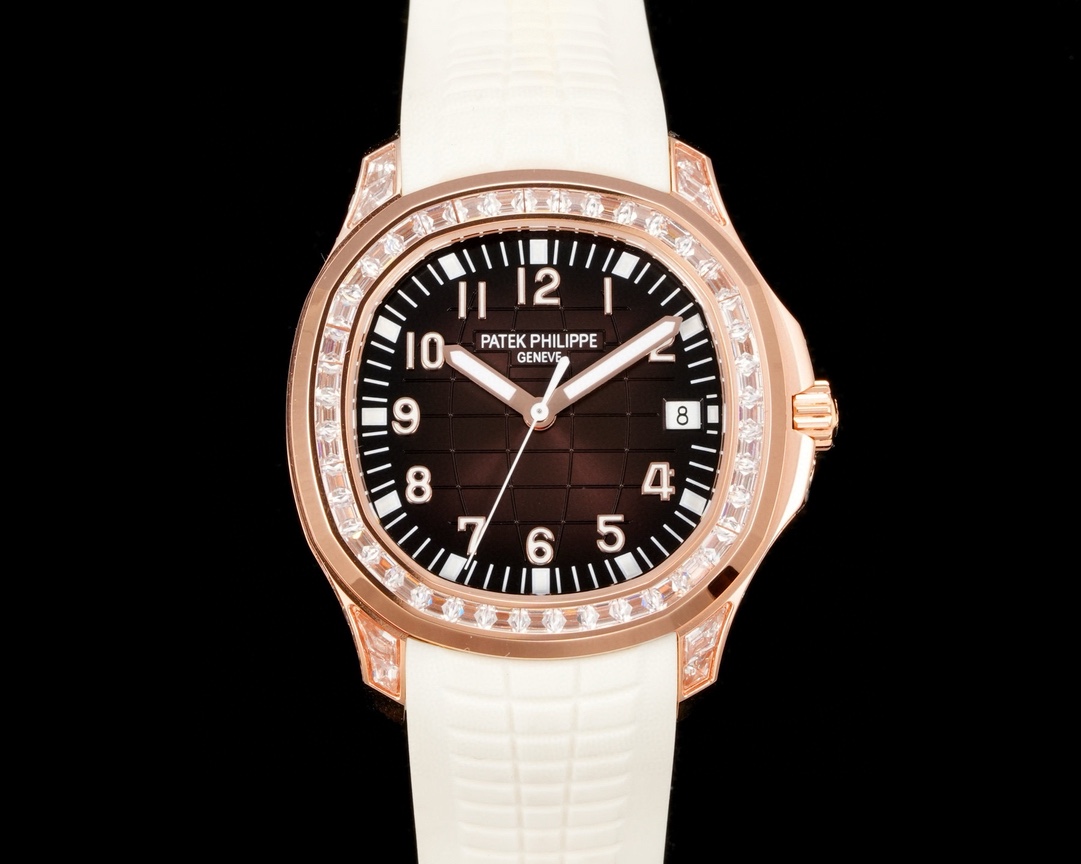 Patek Philippe Aquanaut - watch0151 - Image 4