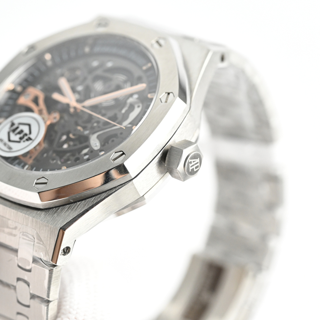 Audemars Piguet Royal Oak 41mm White / Gold - watch0165 - Image 4