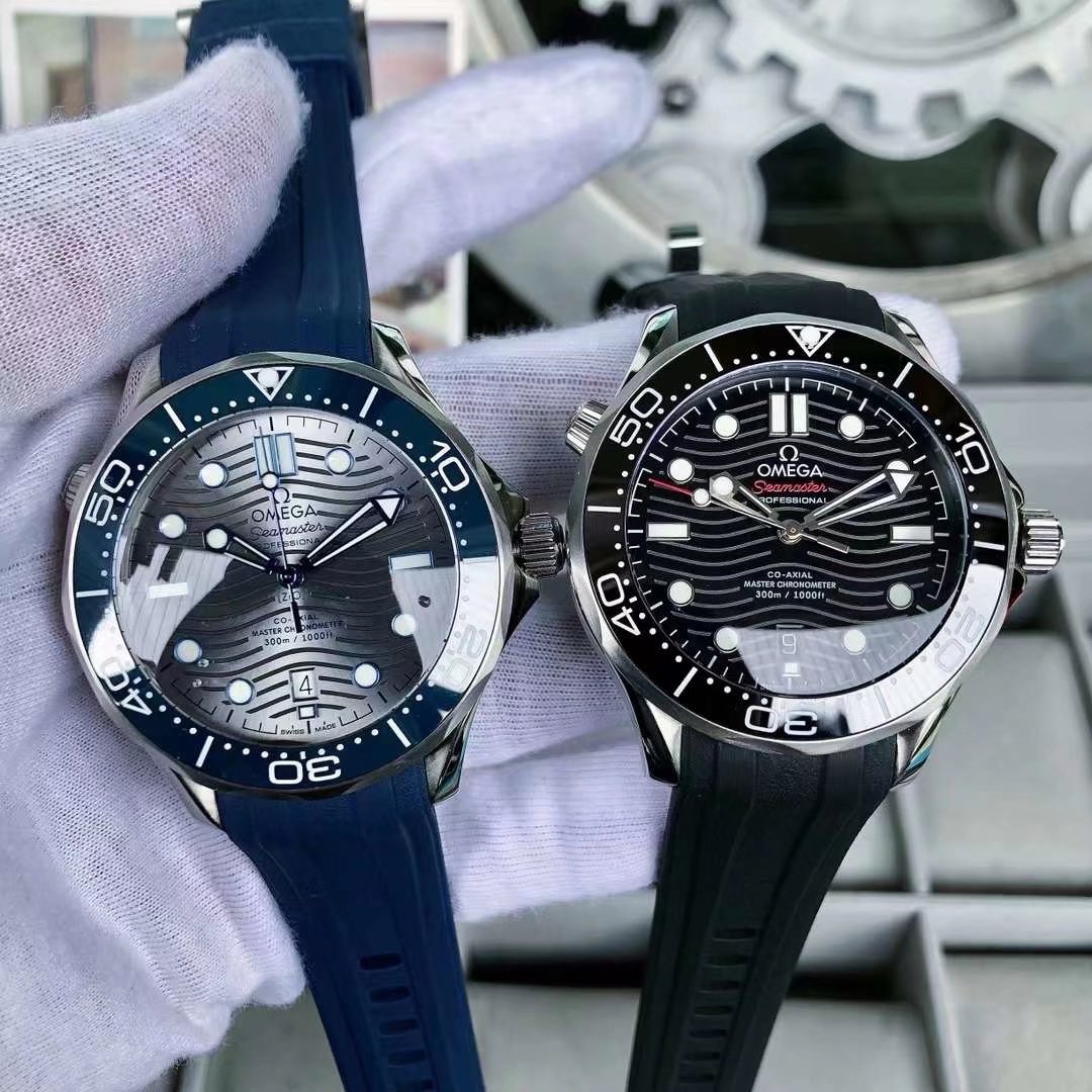 Omega Seamaster 45mm Silver - watch0210 - Image 4