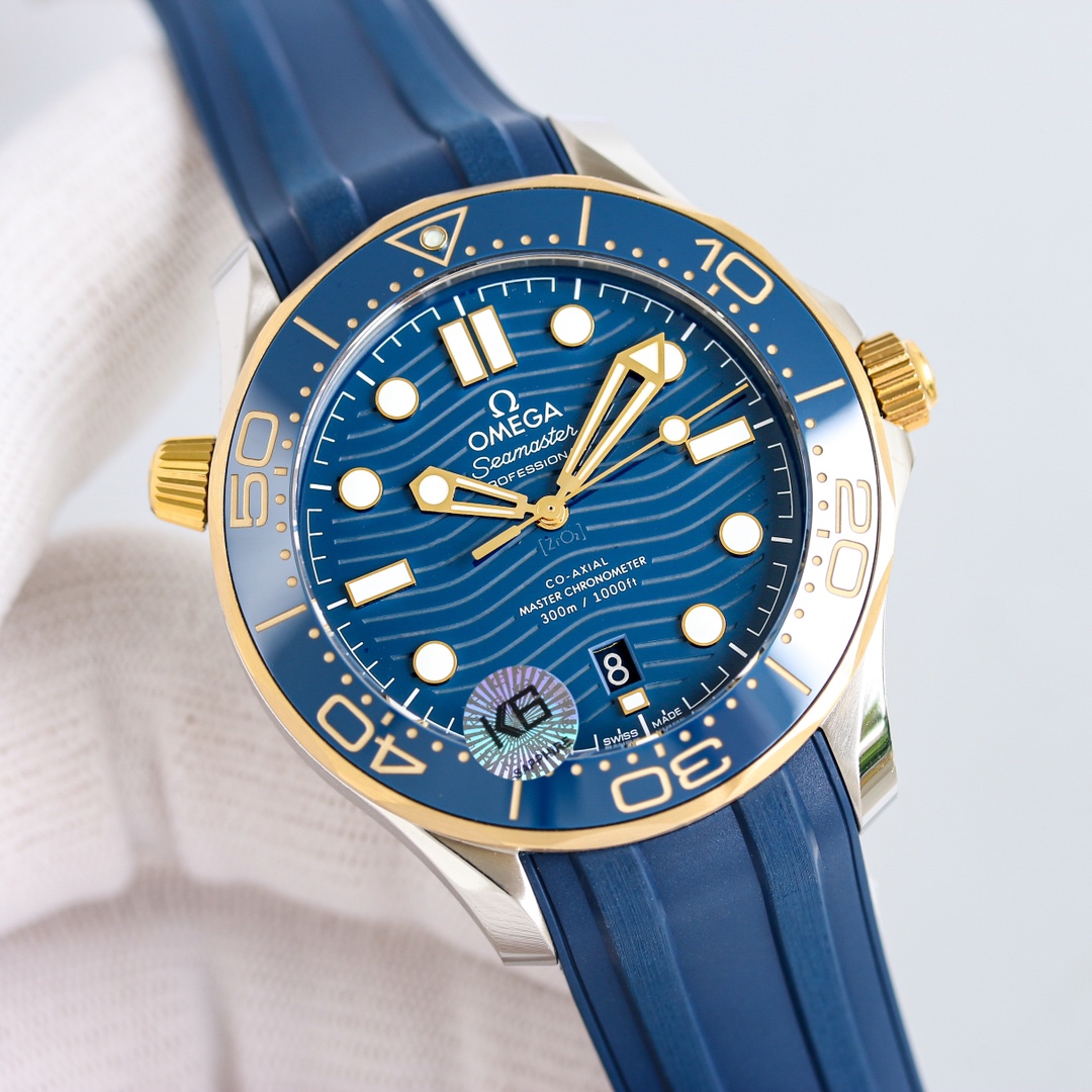 Omega Seamaster 42mm Black / Silver - watch0321 - Image 4