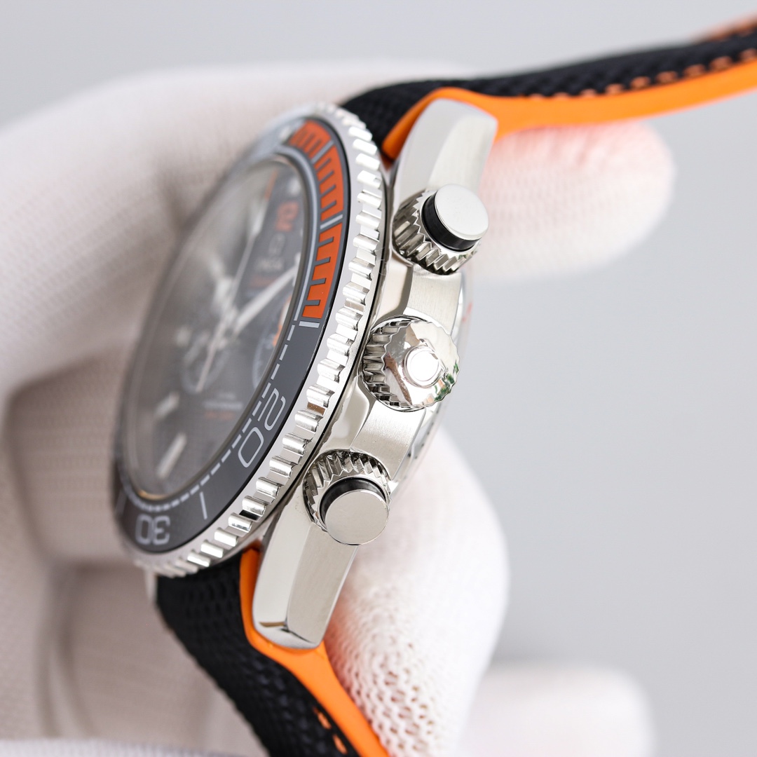 Omega Seamaster 45.5mm White / Rose Gold - watch0409 - Image 4
