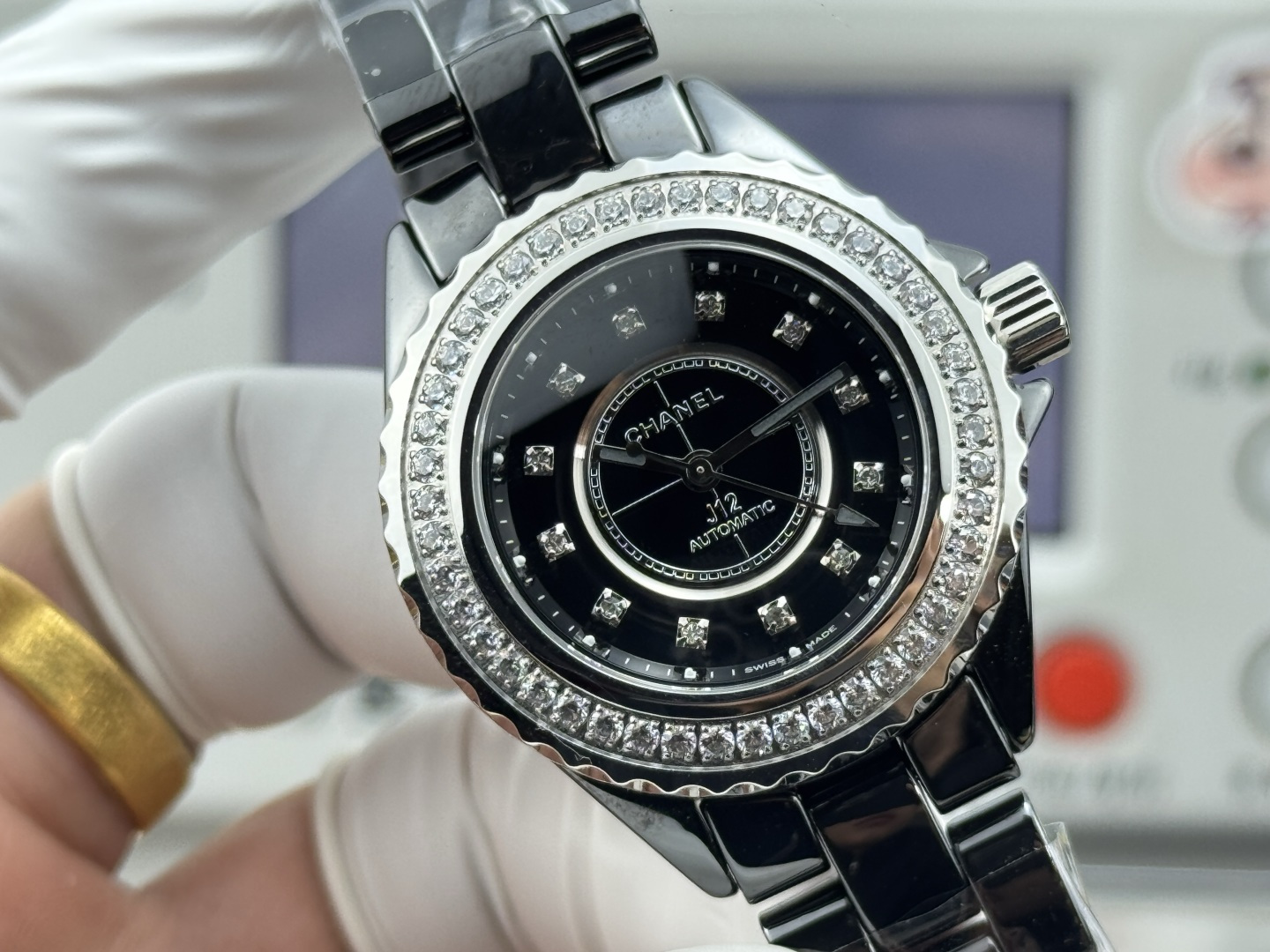 Chanel Watch 33mm - watch0458 - Image 4