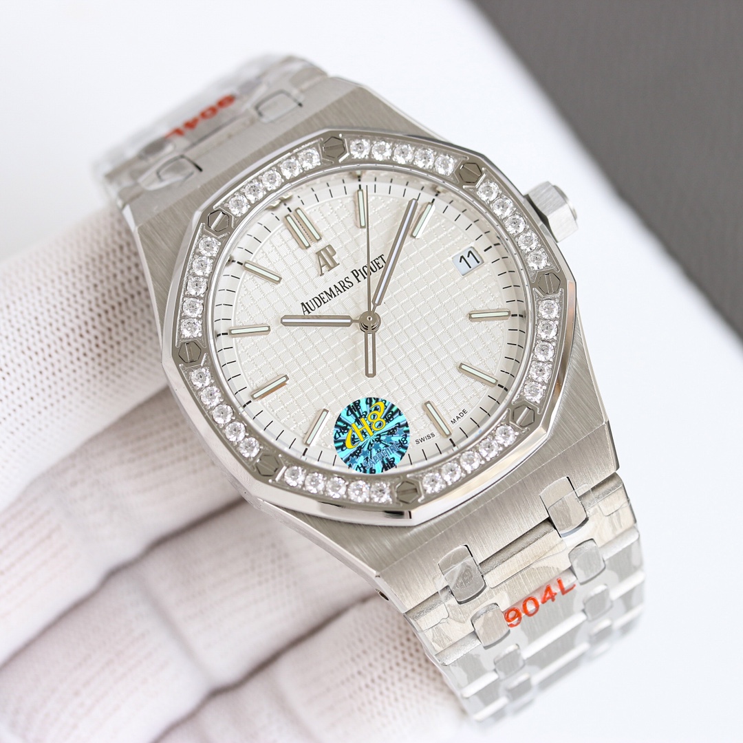 Audemars Piguet Royal Oak White / Gold - watch0546 - Image 4