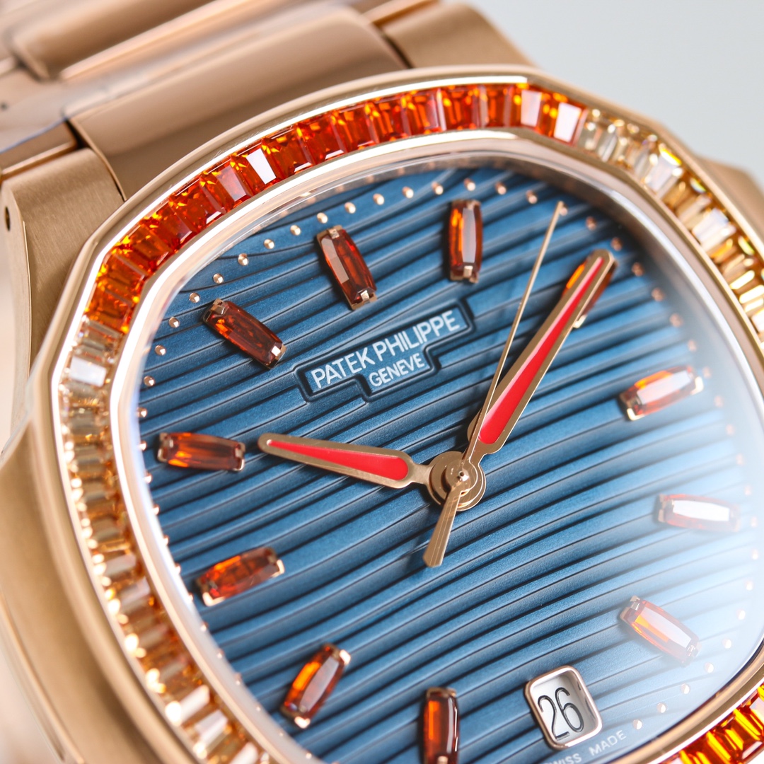 Patek Philippe Nautilus 35.2mm Rose Gold - watch0558 - Image 4