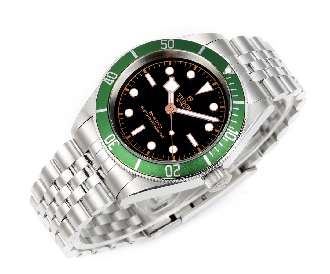 Rolex Submariner 41mm - watch0589 - Image 4