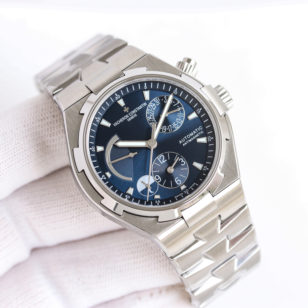 Vacheron Constantin Overseas 42mm White / Gold - watch0621 - Image 4