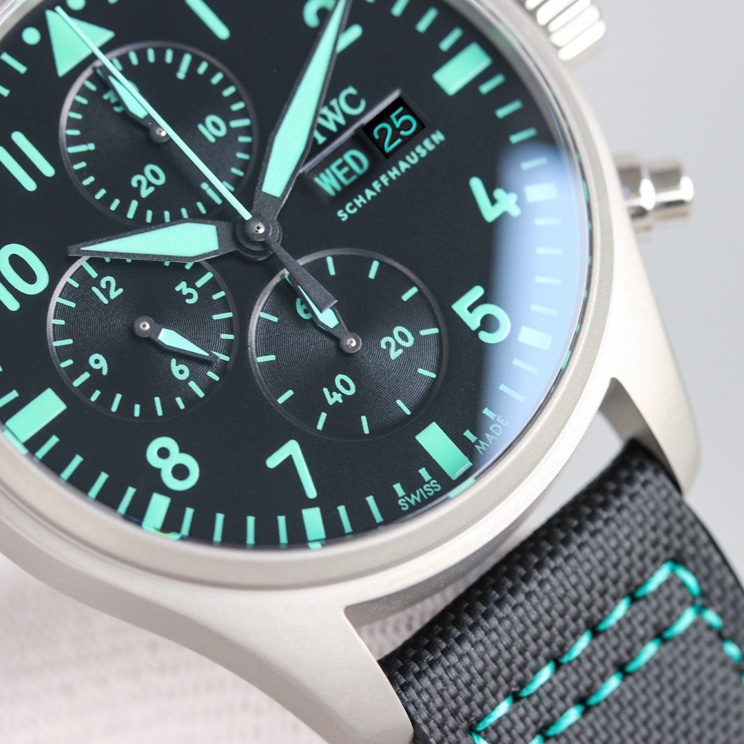 IWC Pilot - watch0654 - Image 4