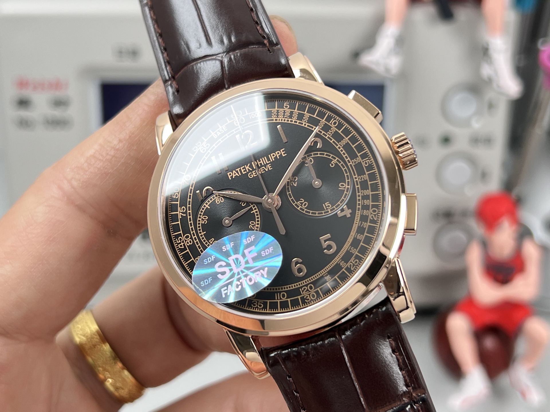 Patek Philippe Watch 42mm Rose Gold / Silver - watch0695 - Image 4