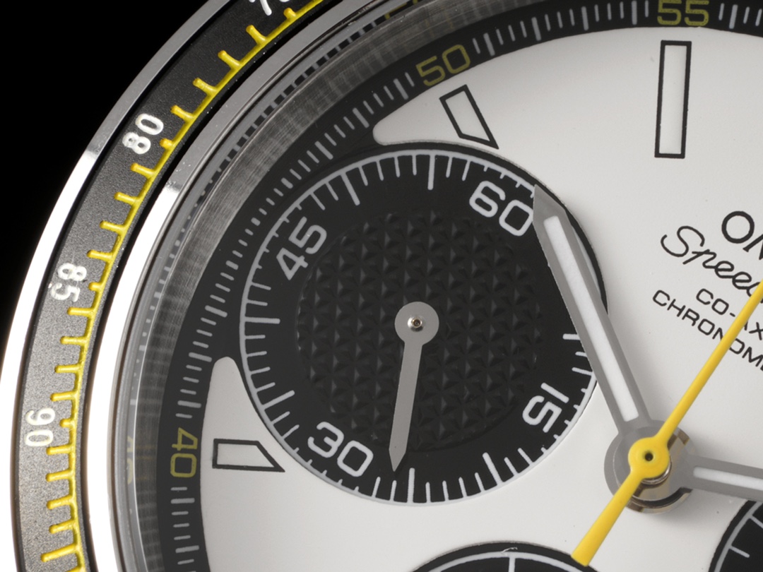 Omega Speedmaster 40mm Silver - watch0746 - Image 4
