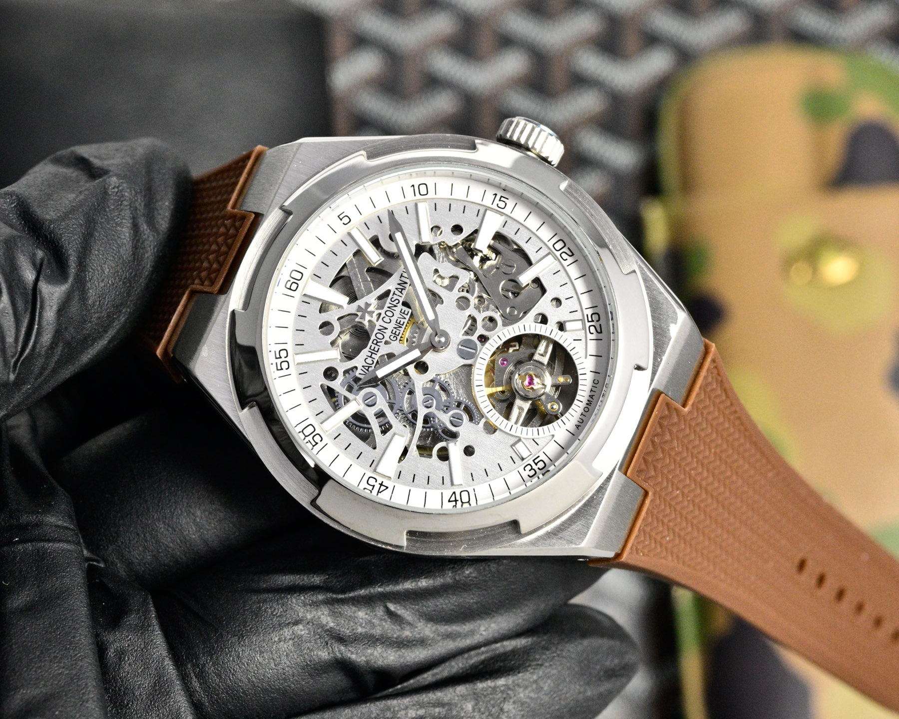 Vacheron Constantin Overseas 42.5mm Silver - watch0840 - Image 4