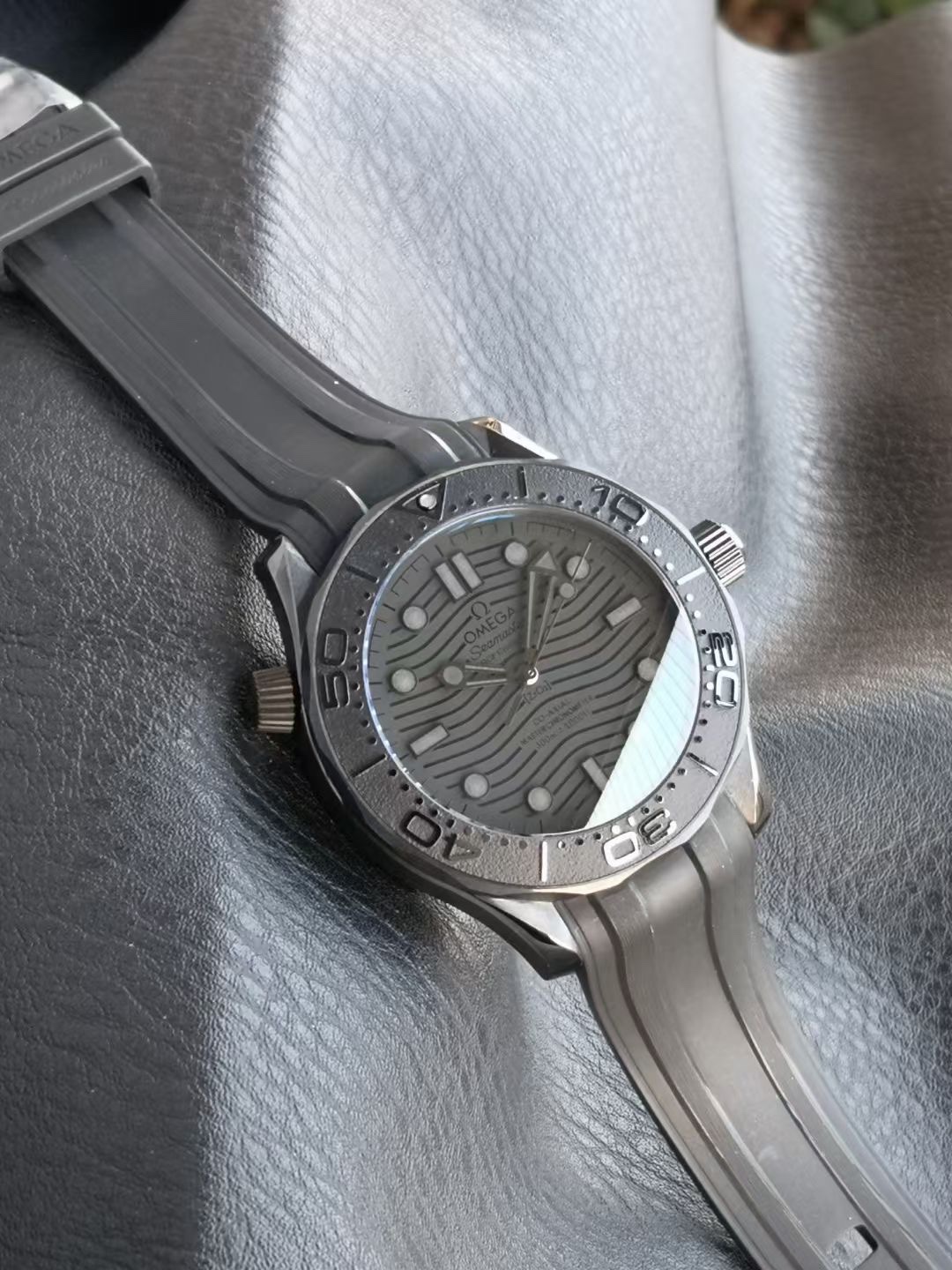 Omega Seamaster 43.5mm Black - watch0927 - Image 4