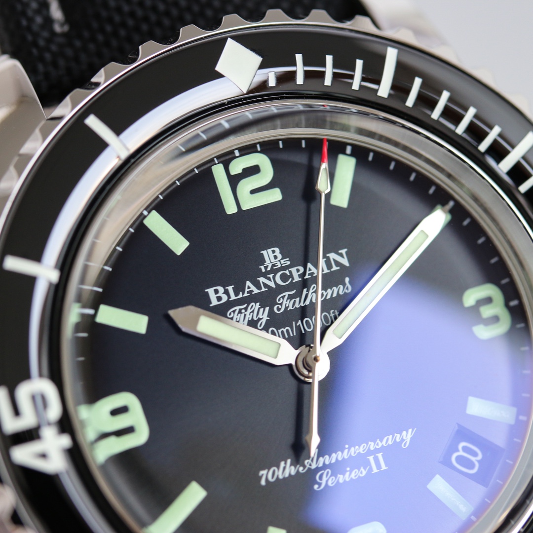 Blancpain Fifty Fathoms 45mm White / Blue - watch0954 - Image 4