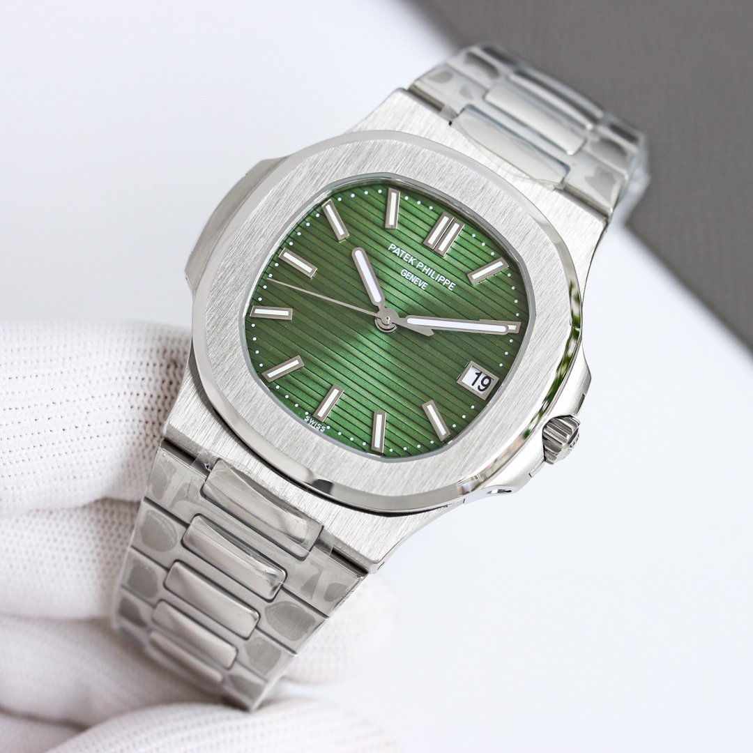 Patek Philippe Nautilus White / Blue - watch1012 - Image 4