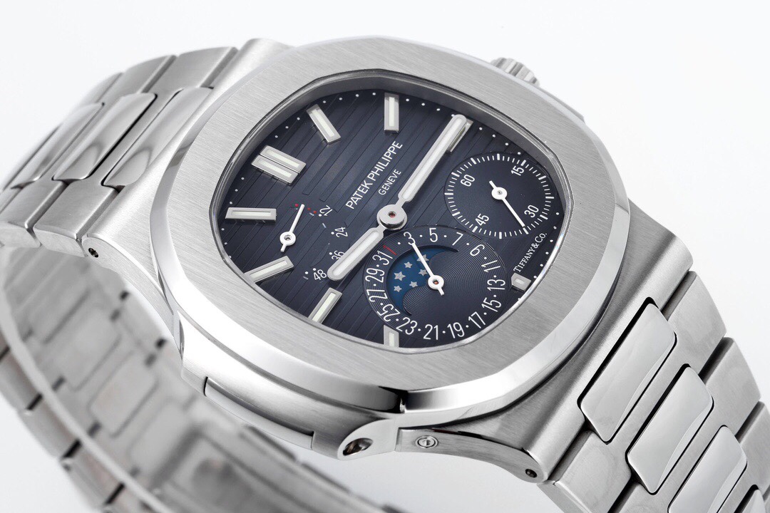 Patek Philippe Nautilus Blue - watch1119 - Image 4