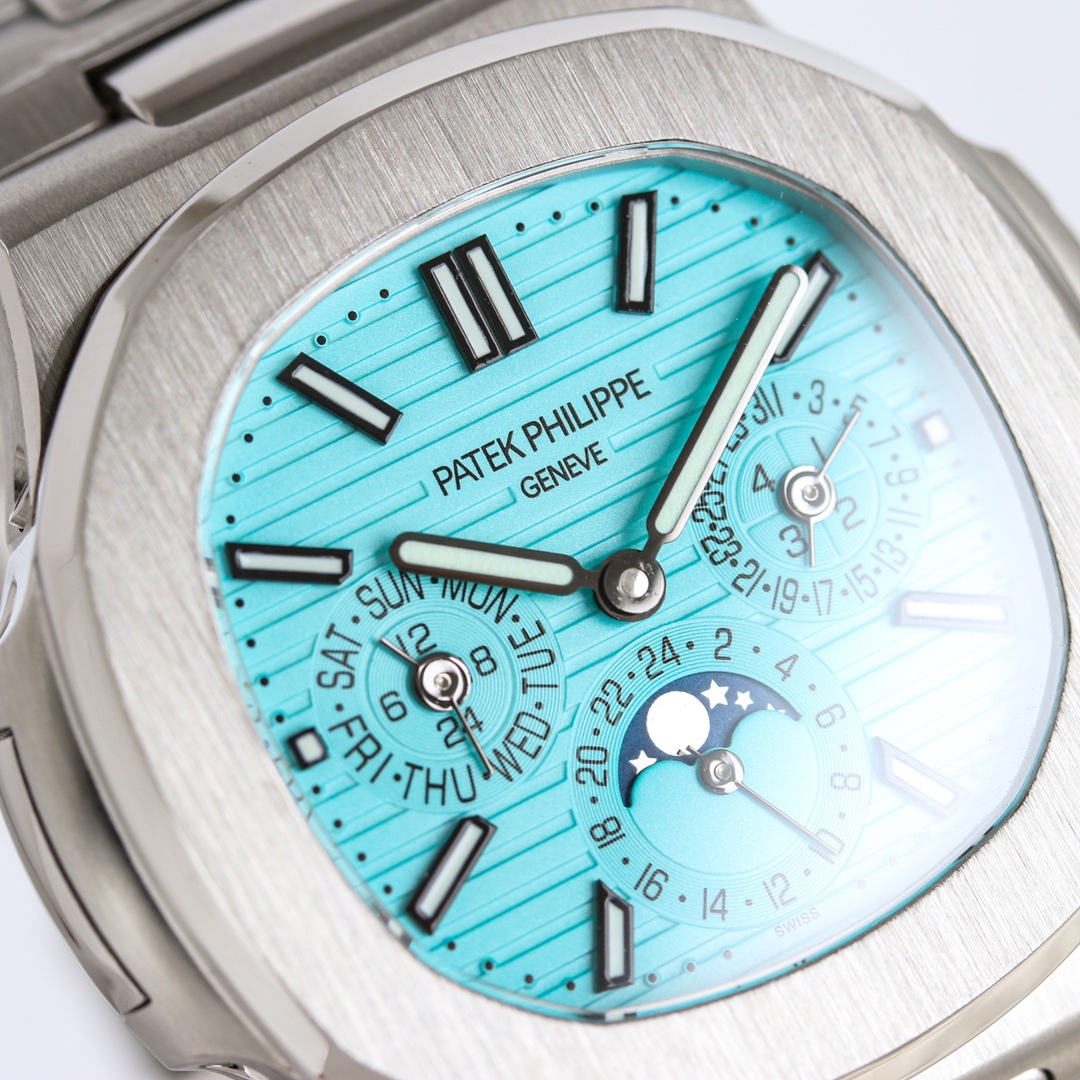 Patek Philippe Nautilus 40mm White / Gold - watch1159 - Image 4
