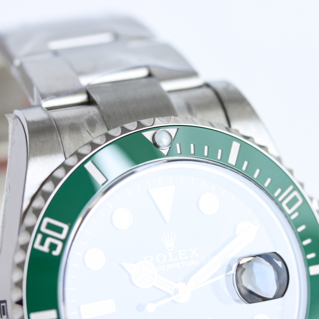 Rolex Submariner 41mm White / Blue - watch1175 - Image 4