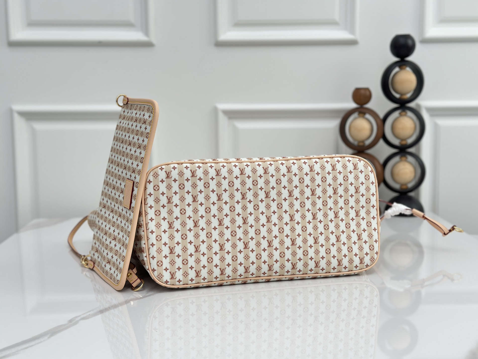lv0179 Louis Vuitton M29483 Top Handle Bag Mini - Image 4