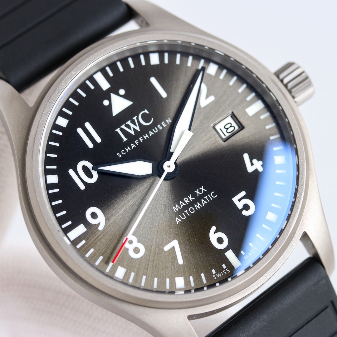 Classic Watch - watch1191 - Image 4