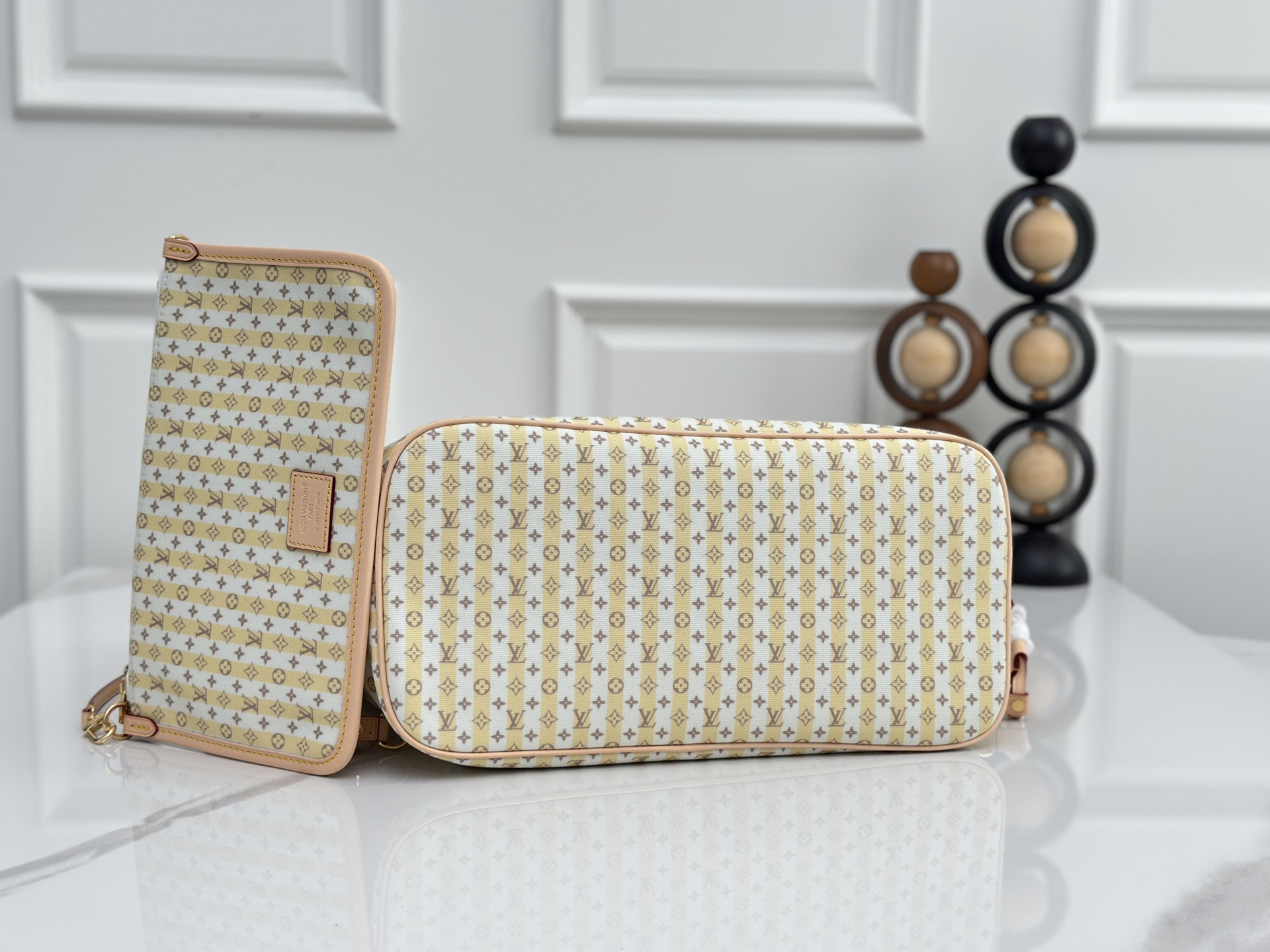 lv0180 Louis Vuitton M28457 Top Handle Bag Mini - Image 4