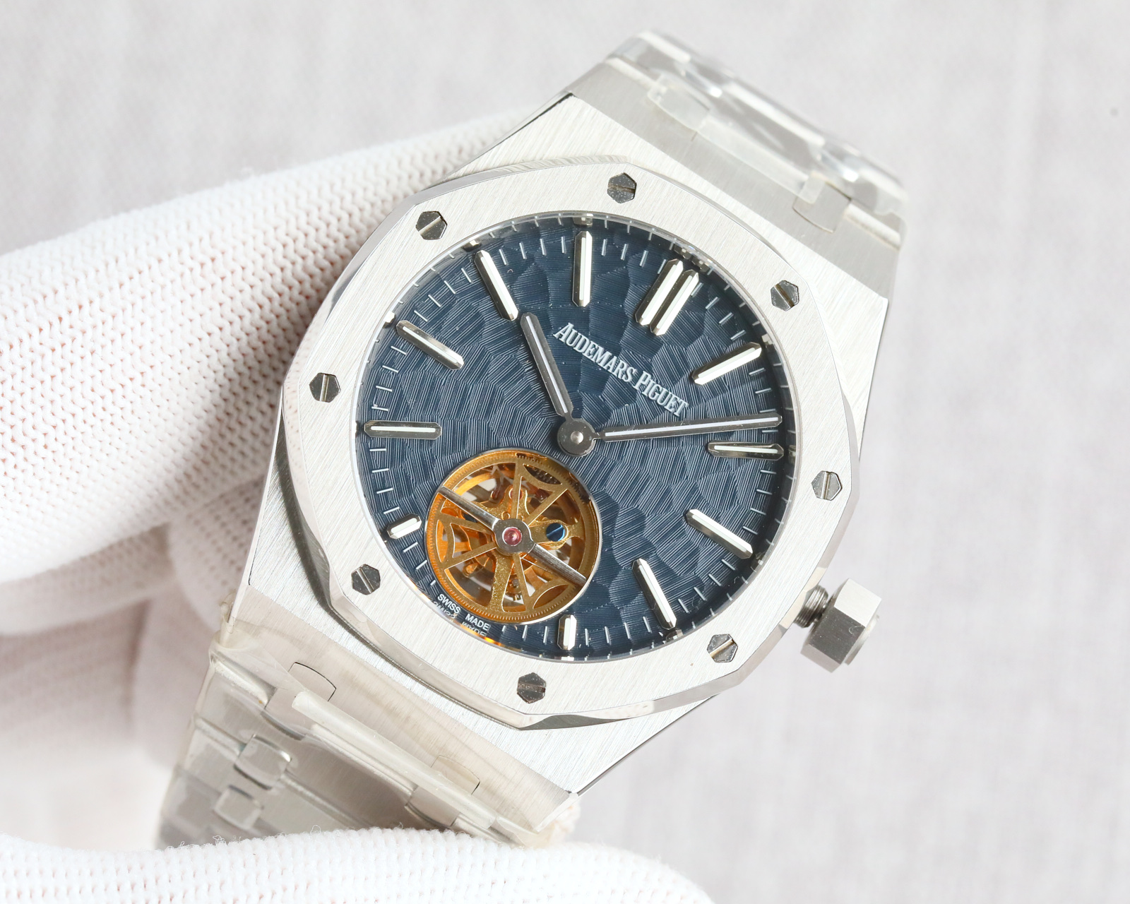 Audemars Piguet Royal Oak 41mm White / Gold - watch1424 - Image 4