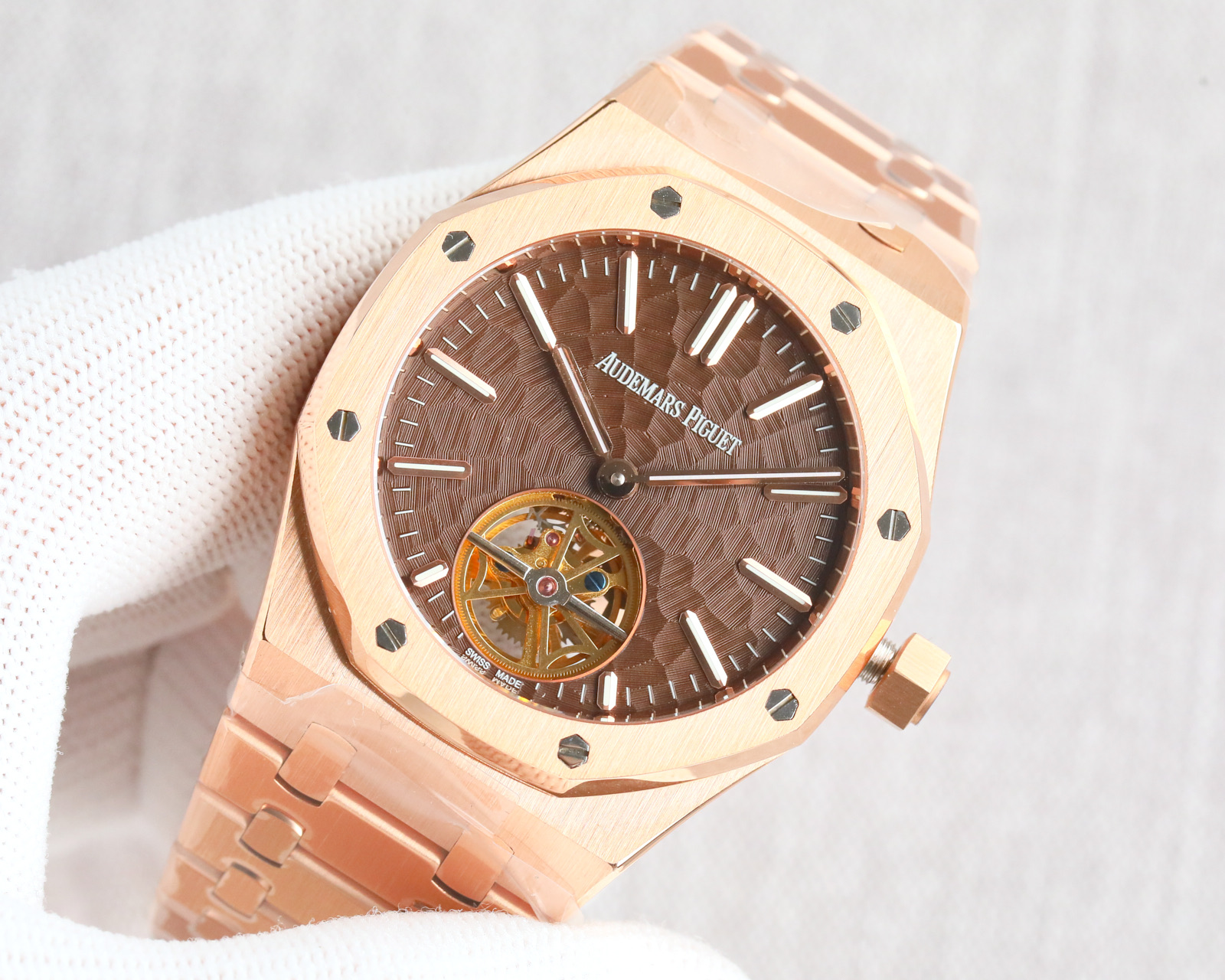 Audemars Piguet Royal Oak 41mm White / Rose Gold - watch1425 - Image 4