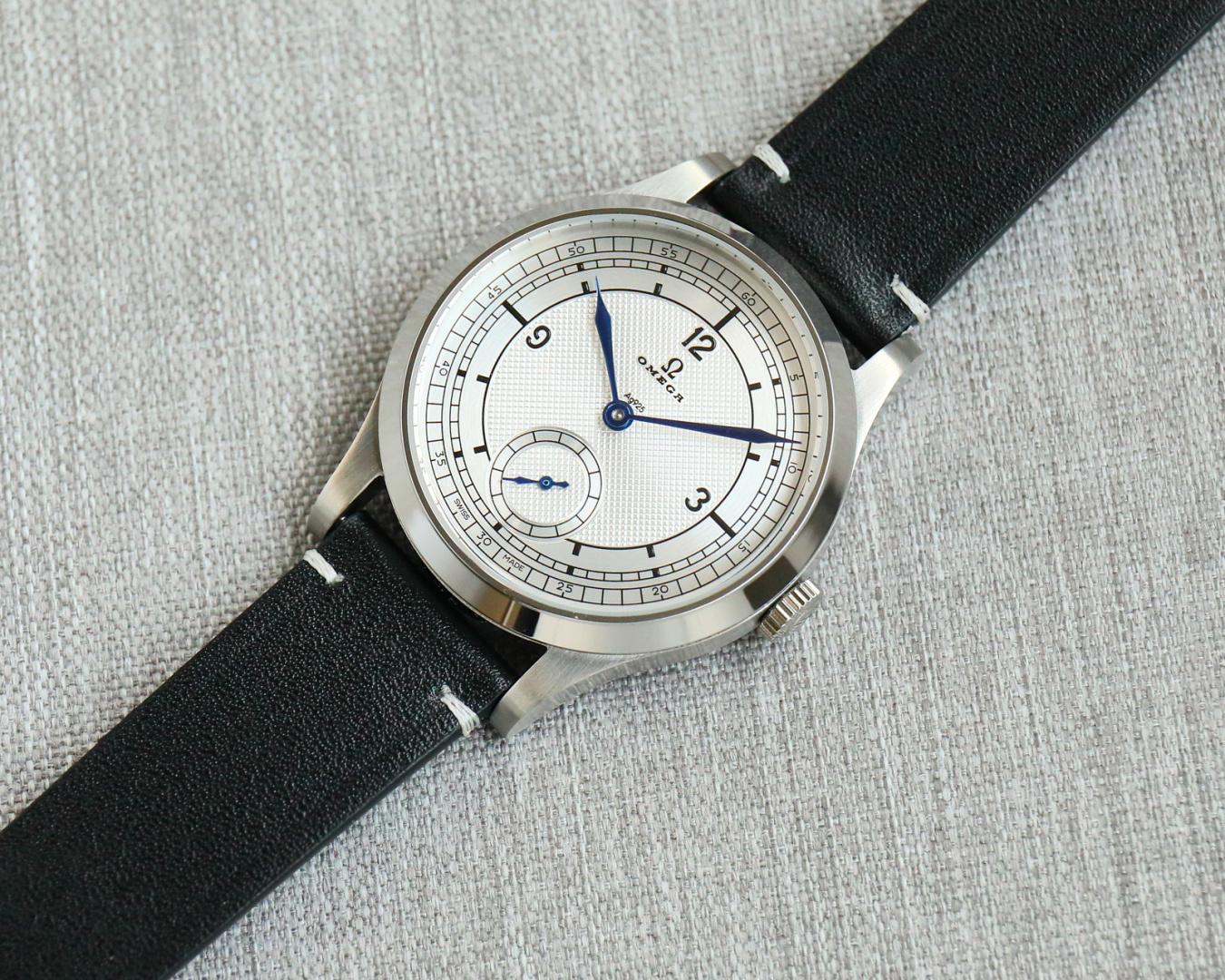 Classic Watch 39mm Gray - watch1445 - Image 4