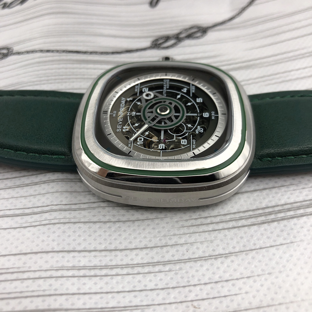 SevenFriday Watch 45mm White / Green - watch1469 - Image 4