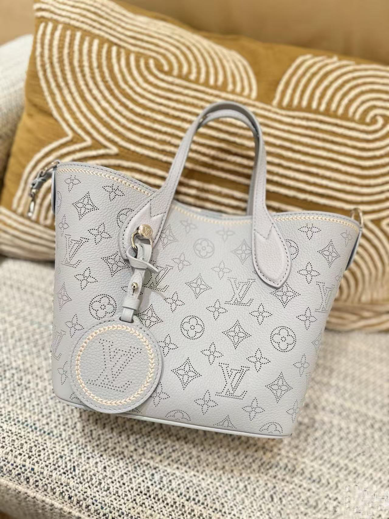 lv0203 Louis Vuitton M29375 M21849 Bag - Image 4