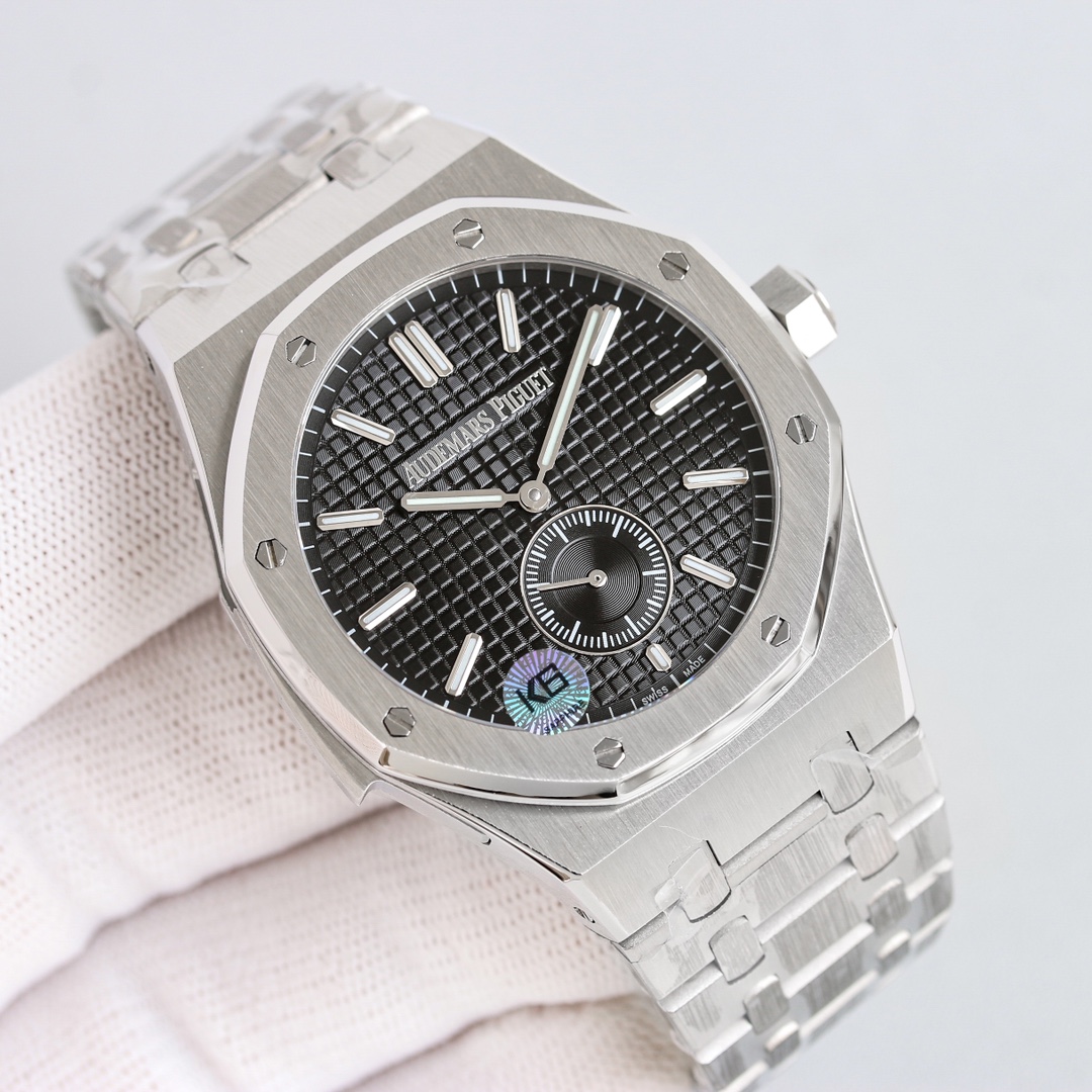 Audemars Piguet Royal Oak Silver - watch1645 - Image 4