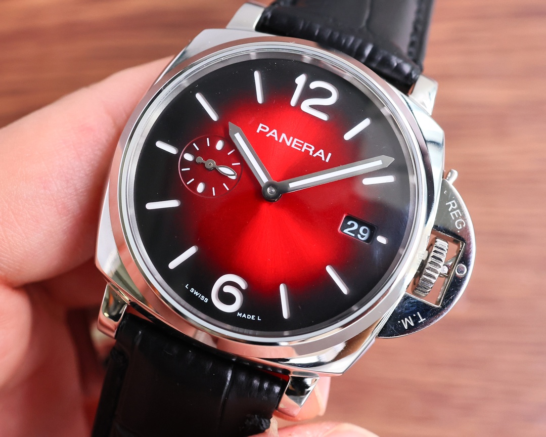Panerai Luminor 42mm Silver - watch1776 - Image 4