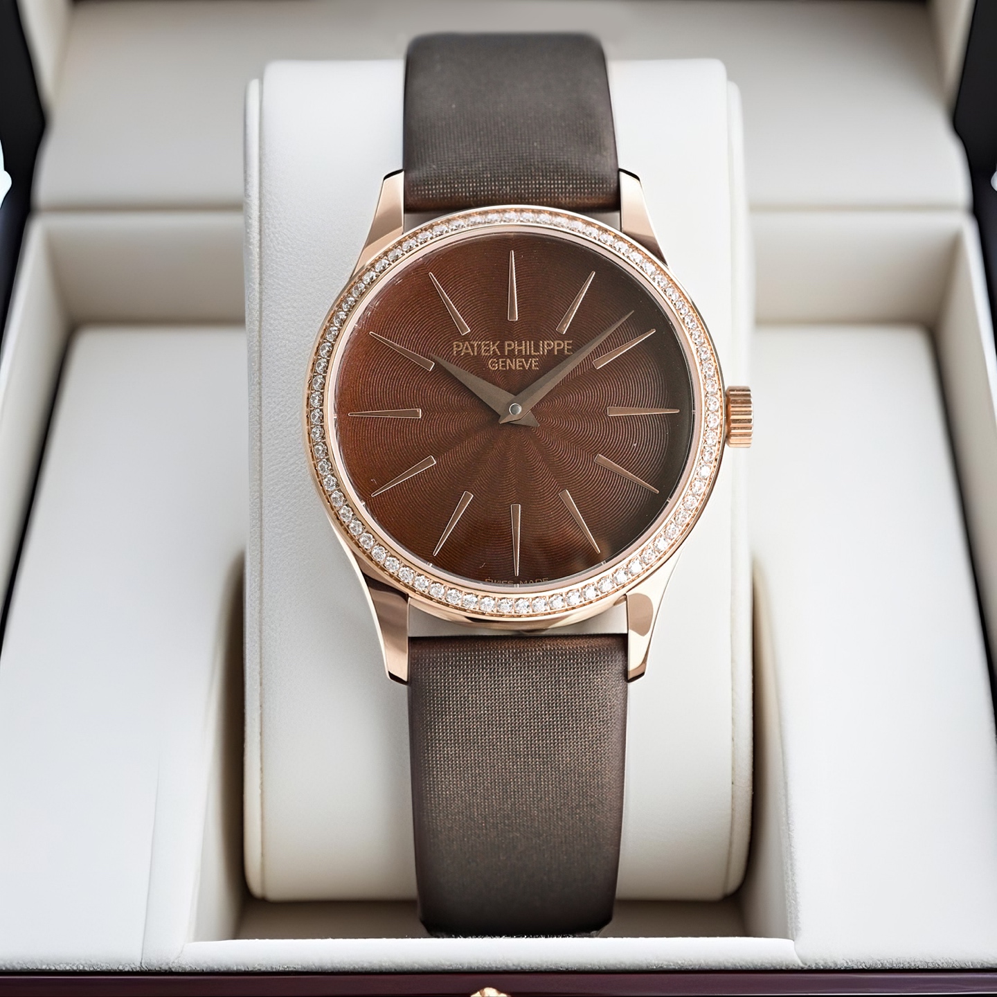 Patek Philippe Watch 33mm White / Gold - watch1781 - Image 4